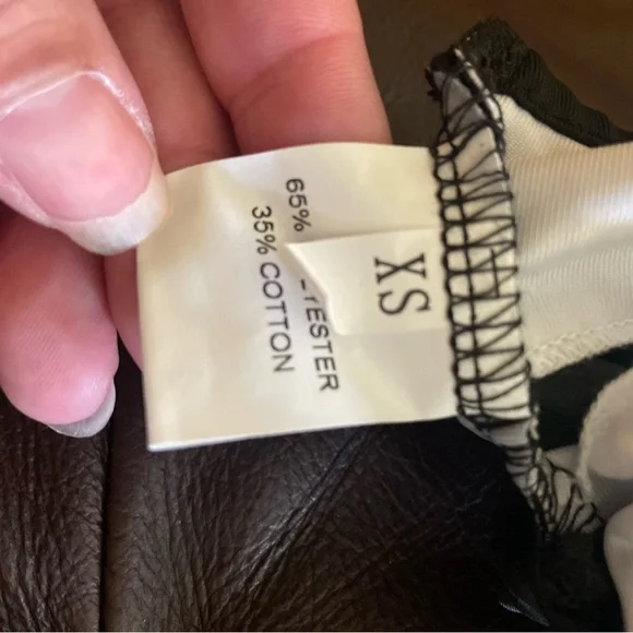 Demon Slayer Tengen Uzui Black and White Graphic Swim Top - Picture 4 of 4